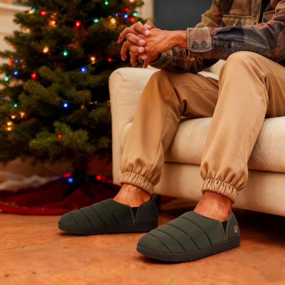 Men’s Two Tone Memory Foam Slippers - Slip On Indoor/Outdoor House Loafers - Picture 2 of 6